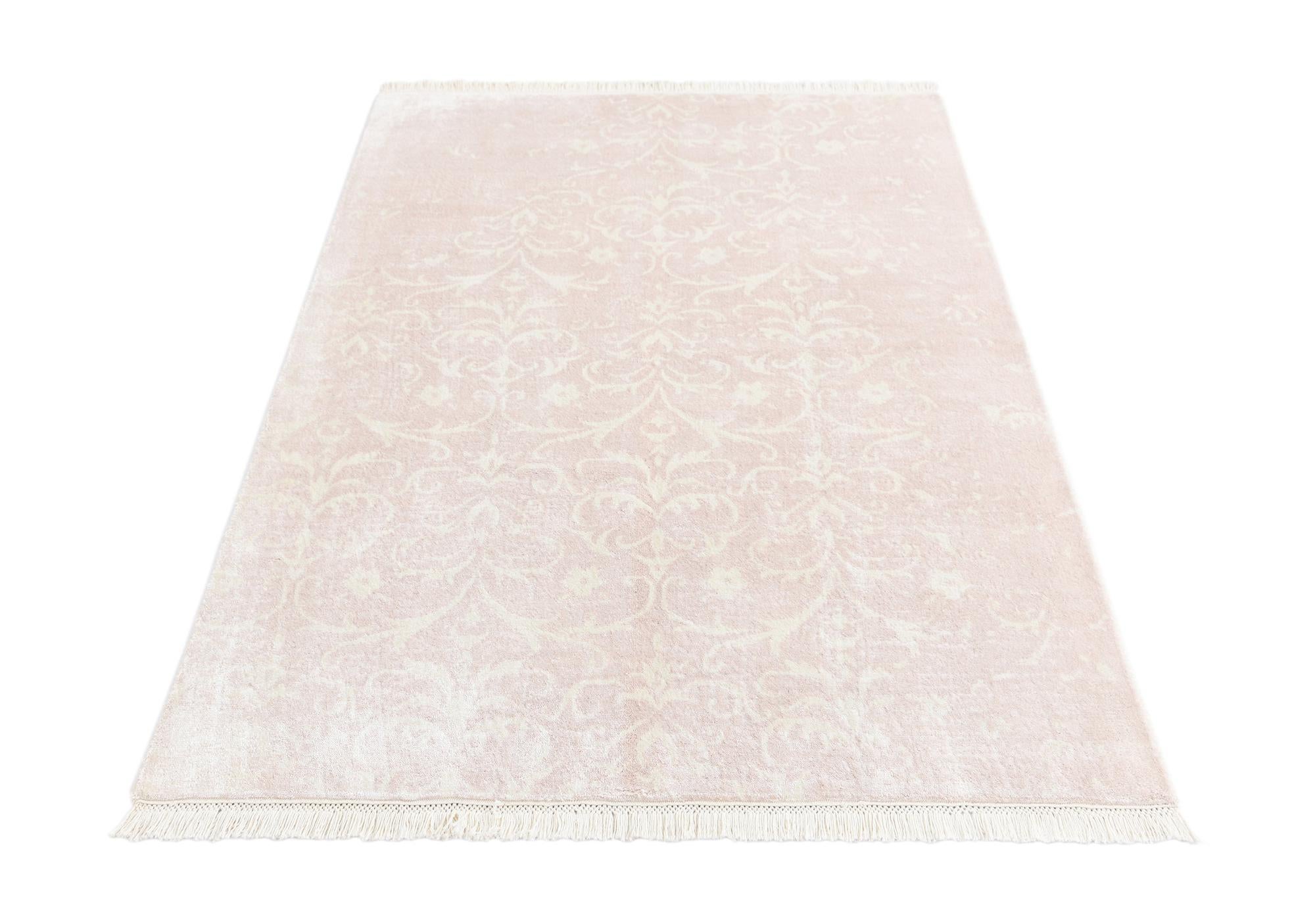 3' 11 x 6' Darya Rug