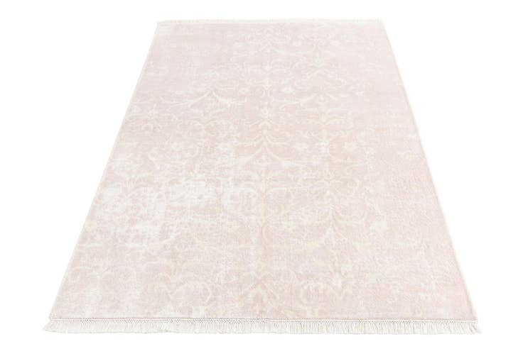 Detail image of 4' x 6' Darya Rug