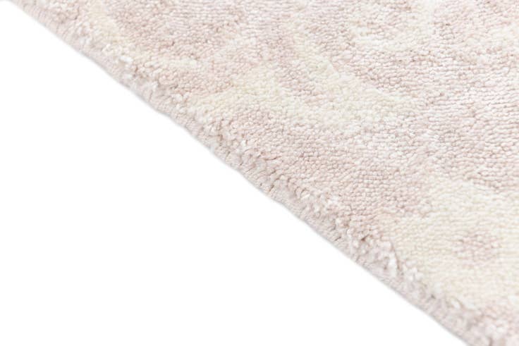 Detail image of 4' x 6' Darya Rug