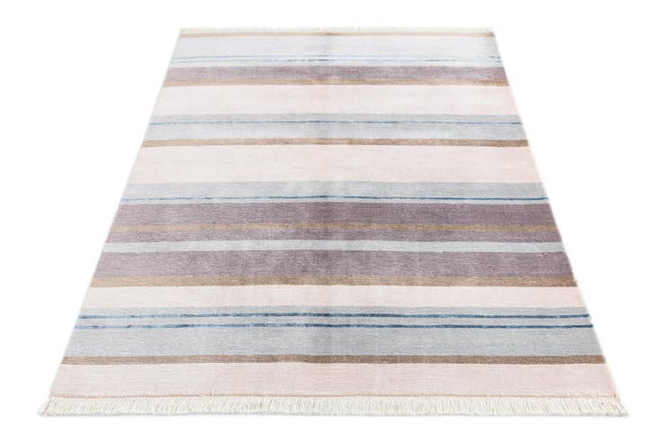 Detail image of 4' x 5' 11 Darya Rug