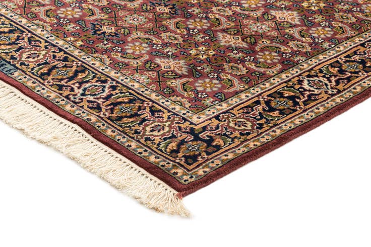 Detail image of 3' 9 x 5' 9 Hand Knotted Farahan Wool Rug