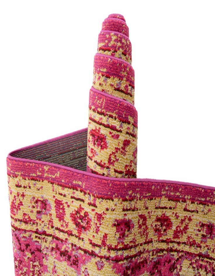 Detail image of 10' 6 x 16' 5 Washable Fleur Rug