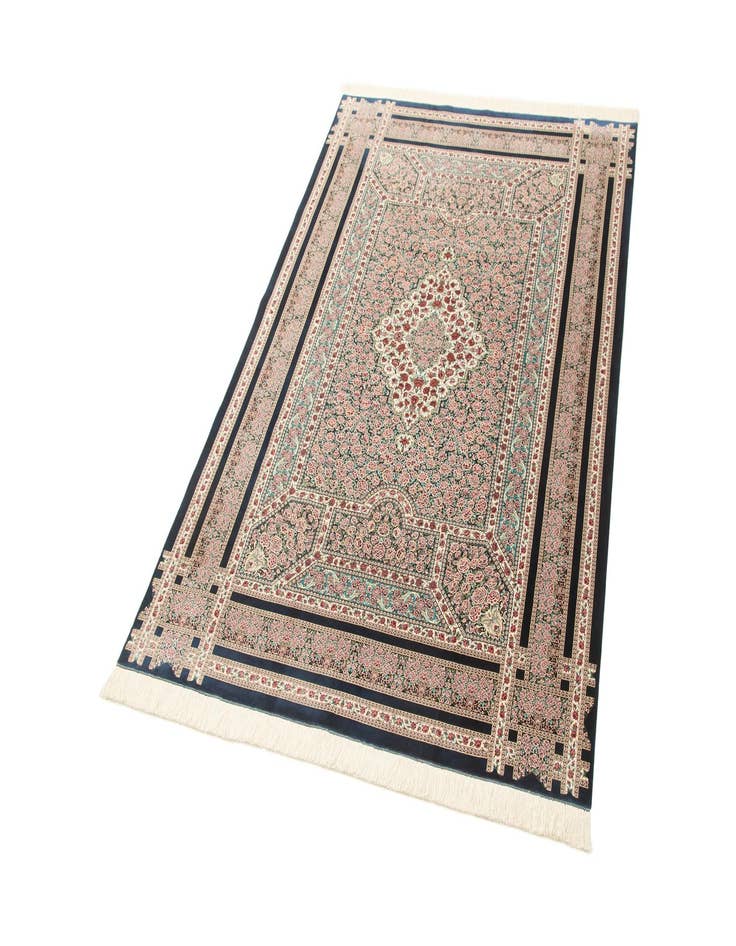 Detail image of 4' 9 x 7' 4 Ghom Design Rug