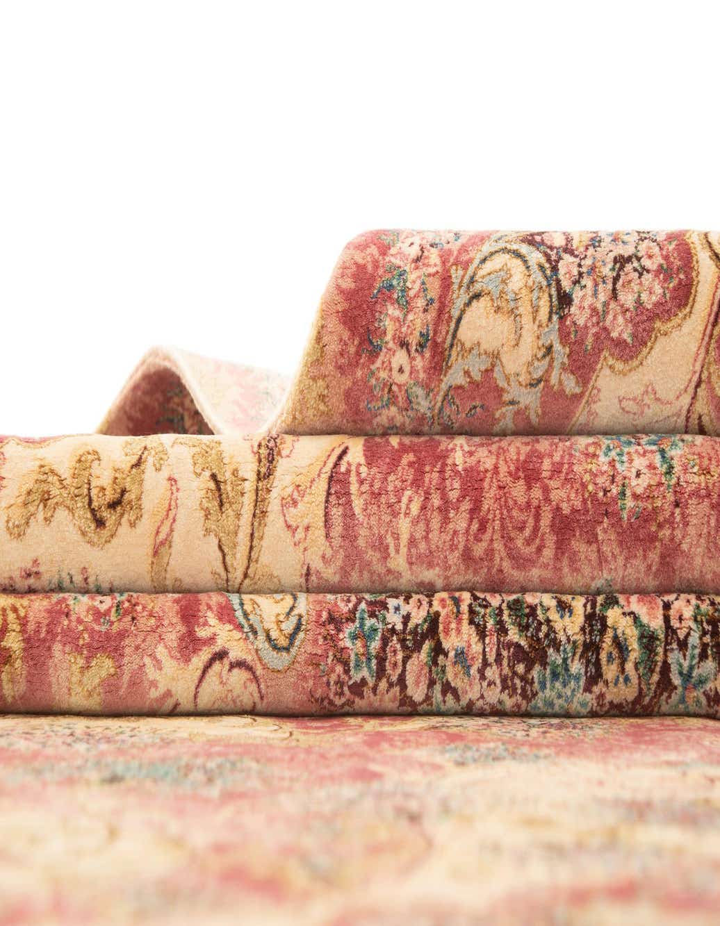 3' 10 x 5' 7 Ghom Design Rug
