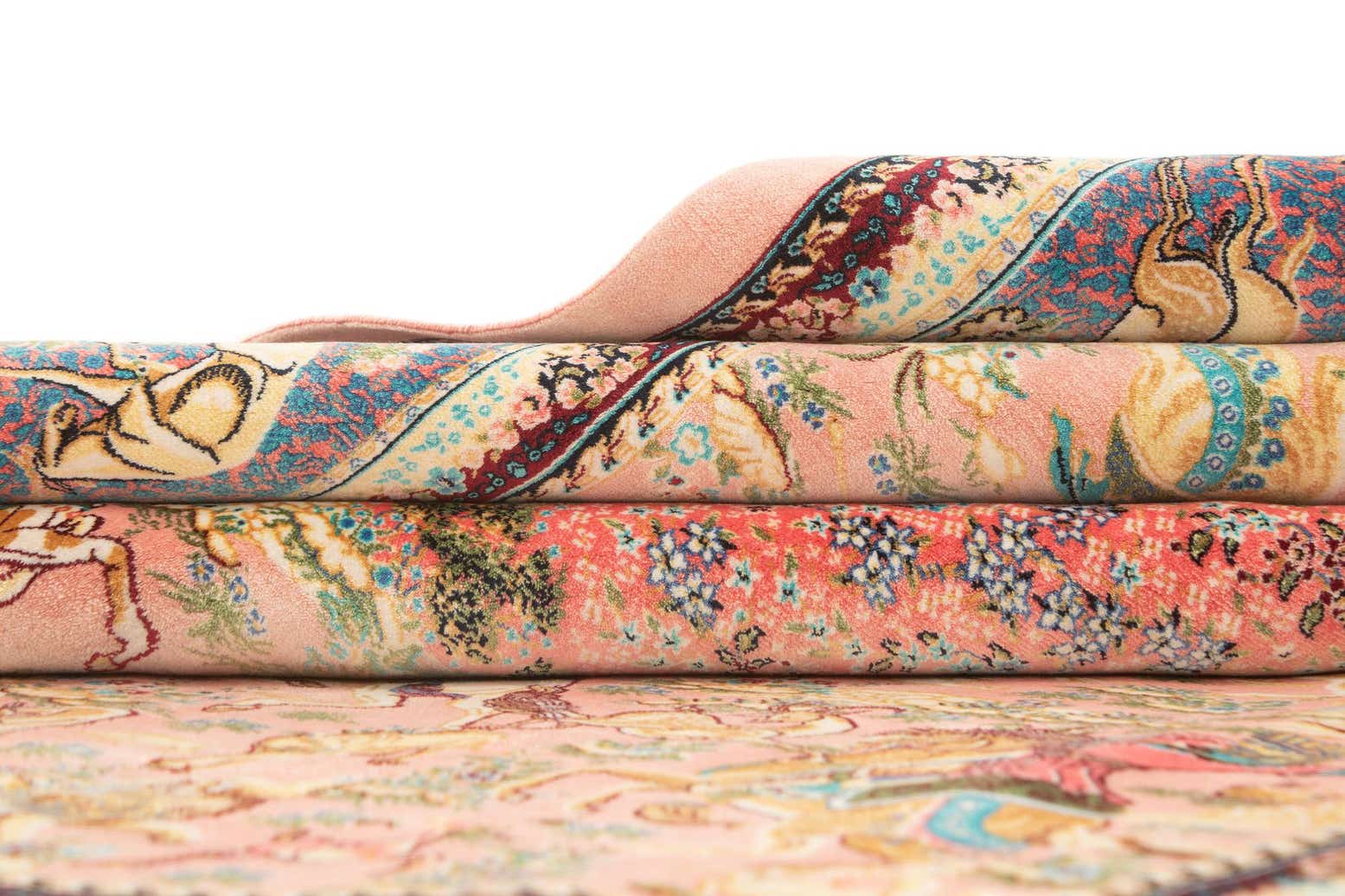4' 4 x 6' 4 Ghom Design Rug