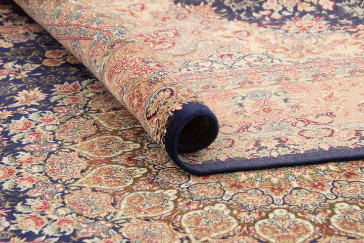 Detail image of 4' 9 x 7' 3 Ghom Design Rug