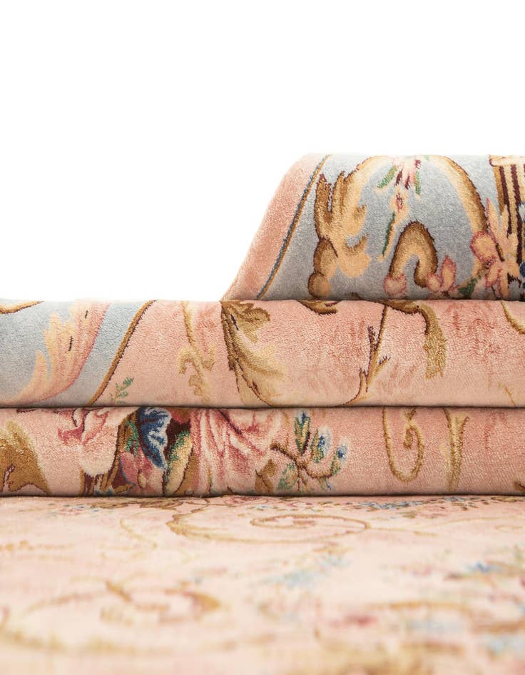 Detail image of 5' 7 x 8' 11 Ghom Design Rug