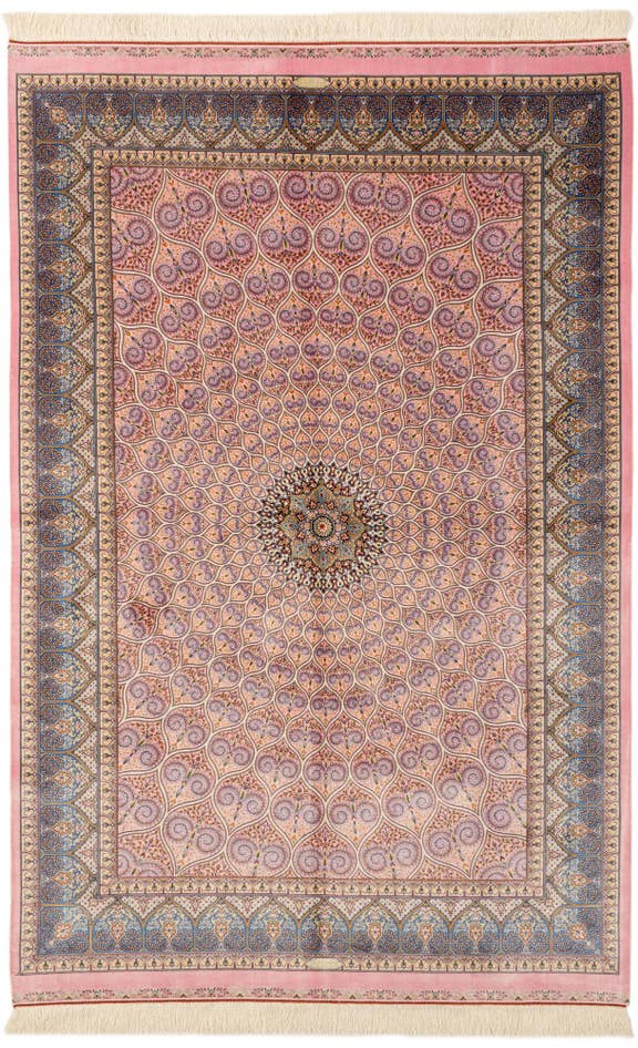 Detail image of 4' 9 x 7' 5 Ghom Design Rug