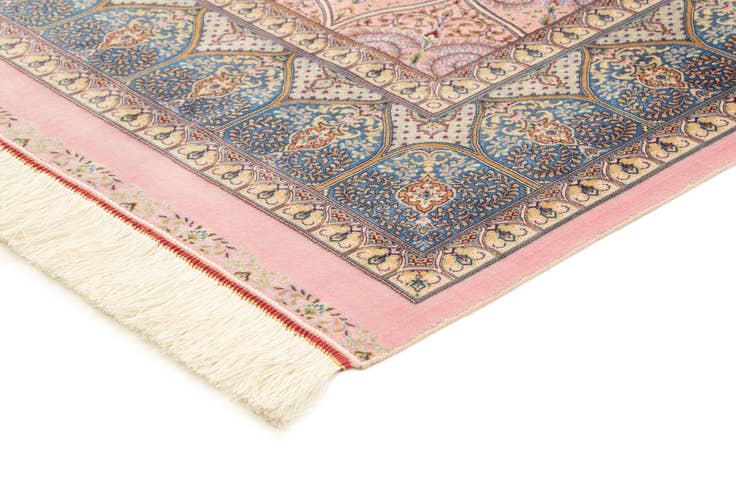 Detail image of 4' 9 x 7' 5 Ghom Design Rug