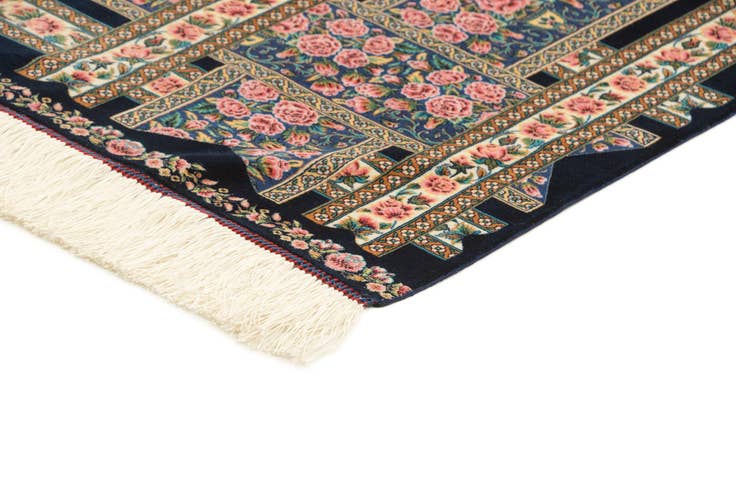 Detail image of 6' 5 x 9' 7 Ghom Design Rug
