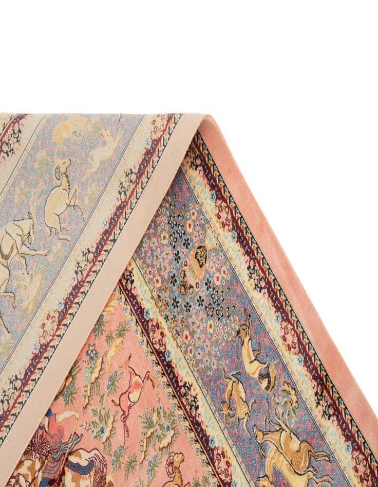 Detail image of 4' 9 x 7' 5 Ghom Design Rug