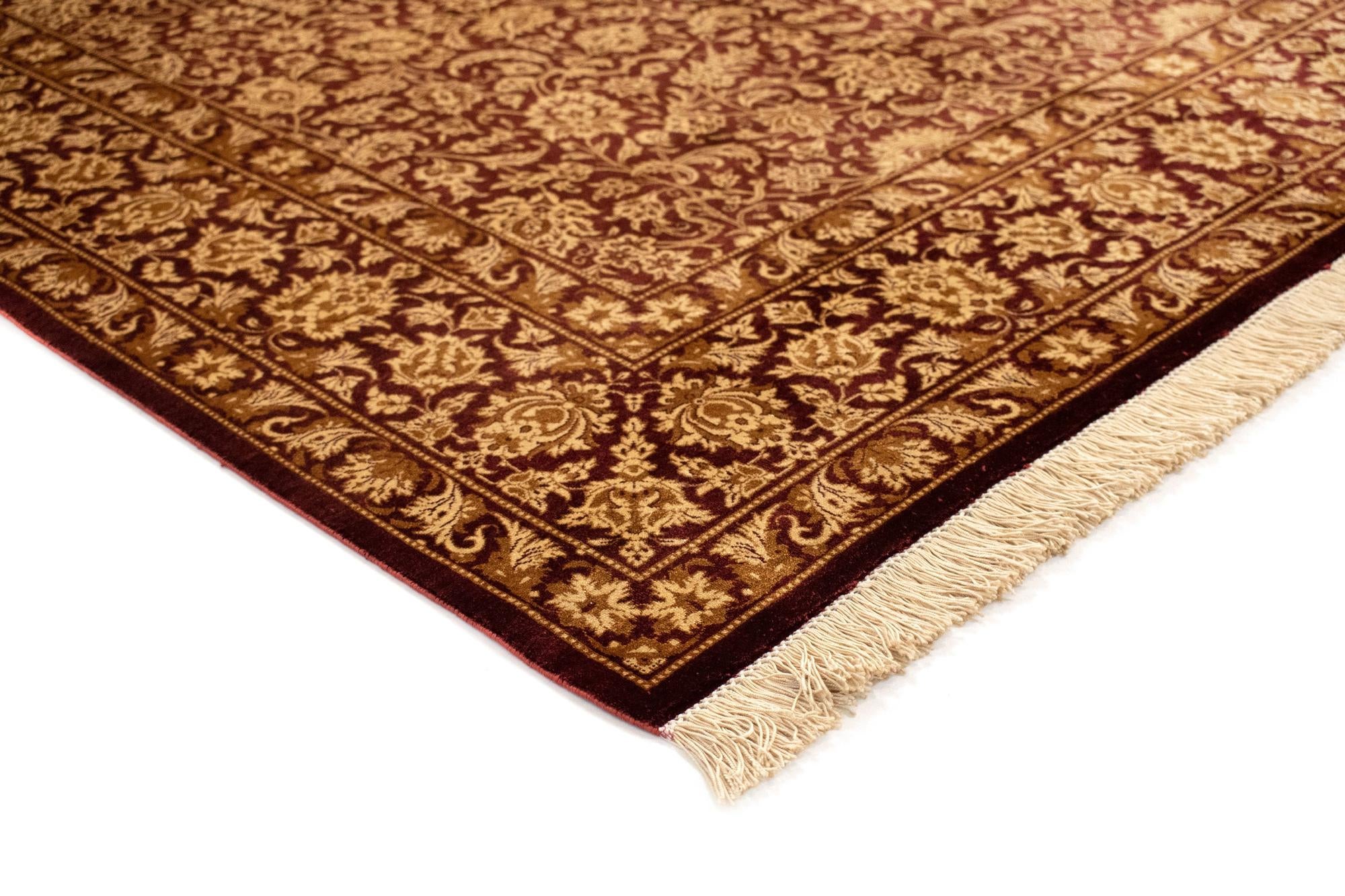 4' 4 x 6' 7 Ghom Silk Rug