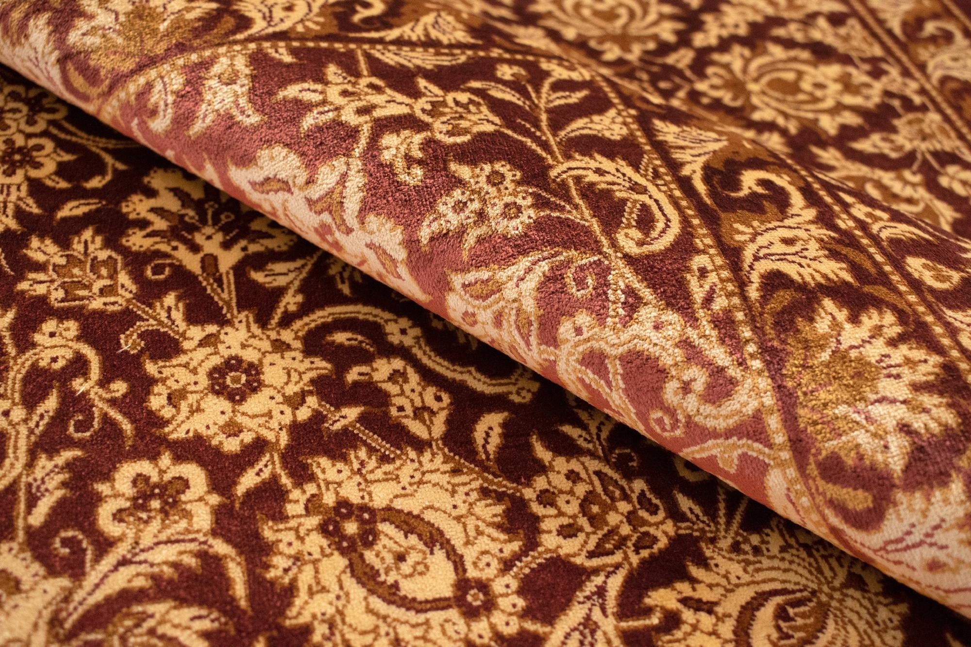 4' 4 x 6' 7 Ghom Silk Rug