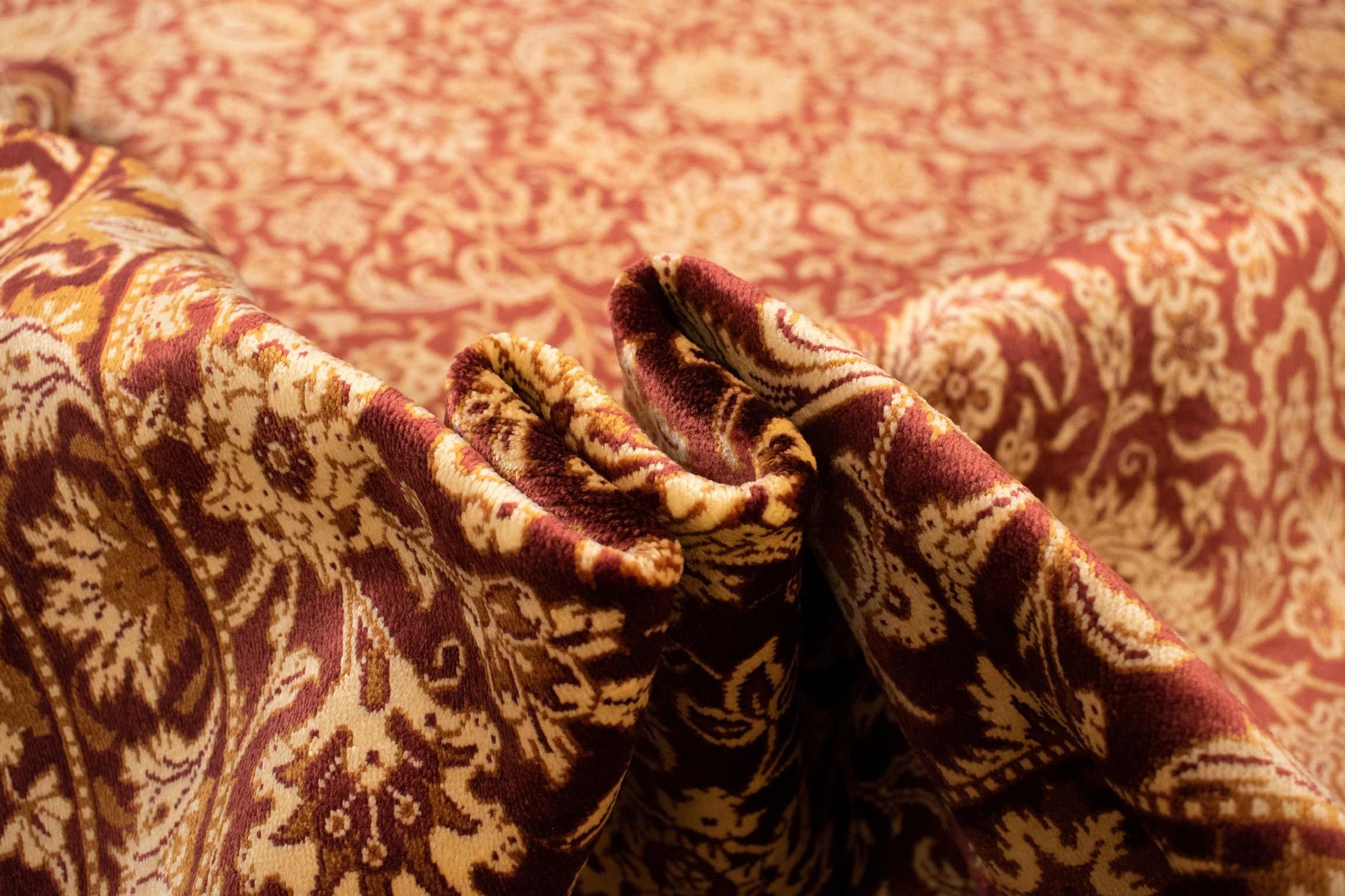 4' 4 x 6' 7 Ghom Silk Rug