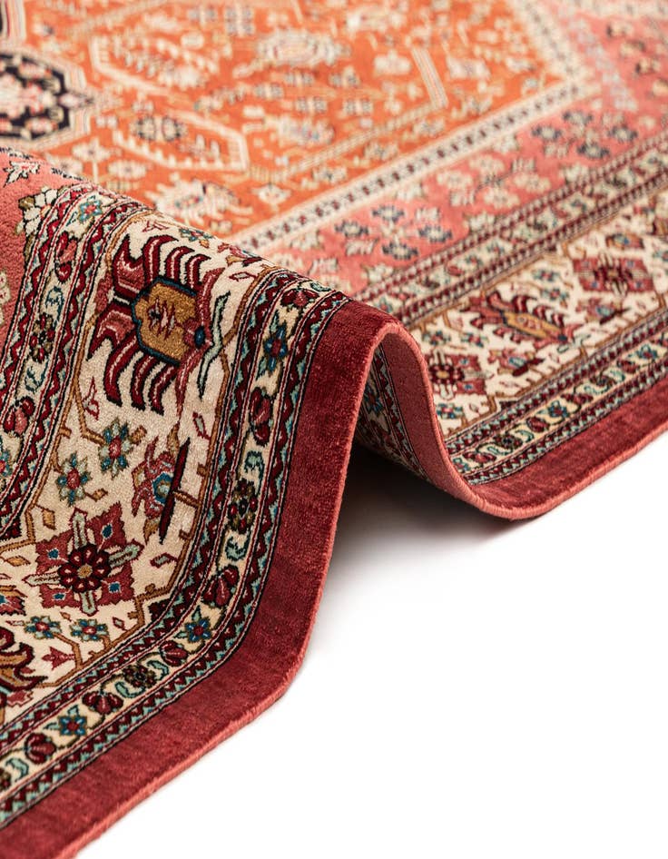 Detail image of 4' 3 x 6' 9 Ghom Silk Rug