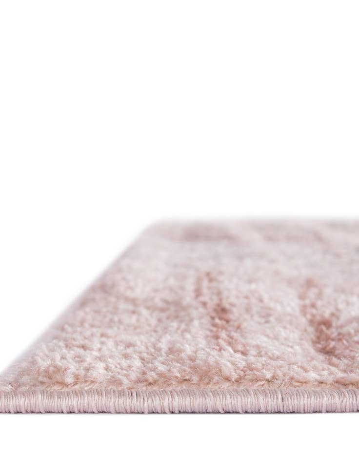Detail image of 5' 3 x 8' Hanahan Rug