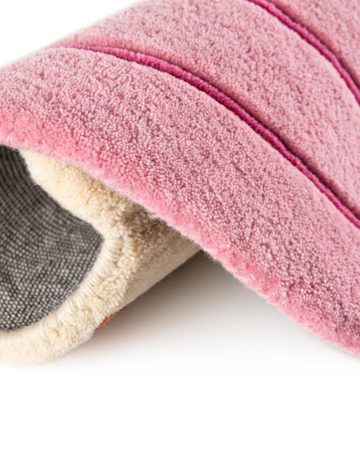 Detail image of 4' 8 x 5' 3 Happy Rugs Cupcake Wool