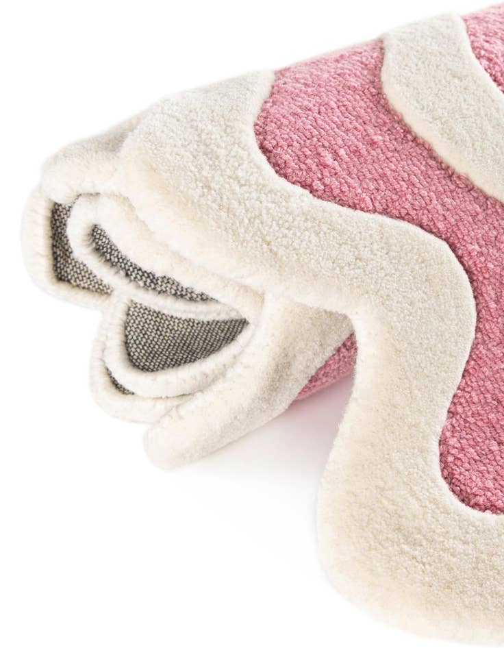 Detail image of 5' 1 x 8' Happy Rugs Wiggles Wool