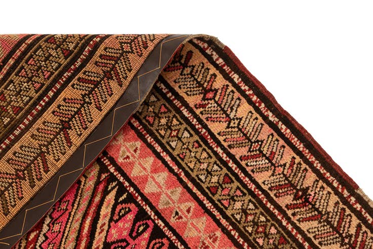 Detail image of 3' 10 x 8' 11 Hashtrud Rug