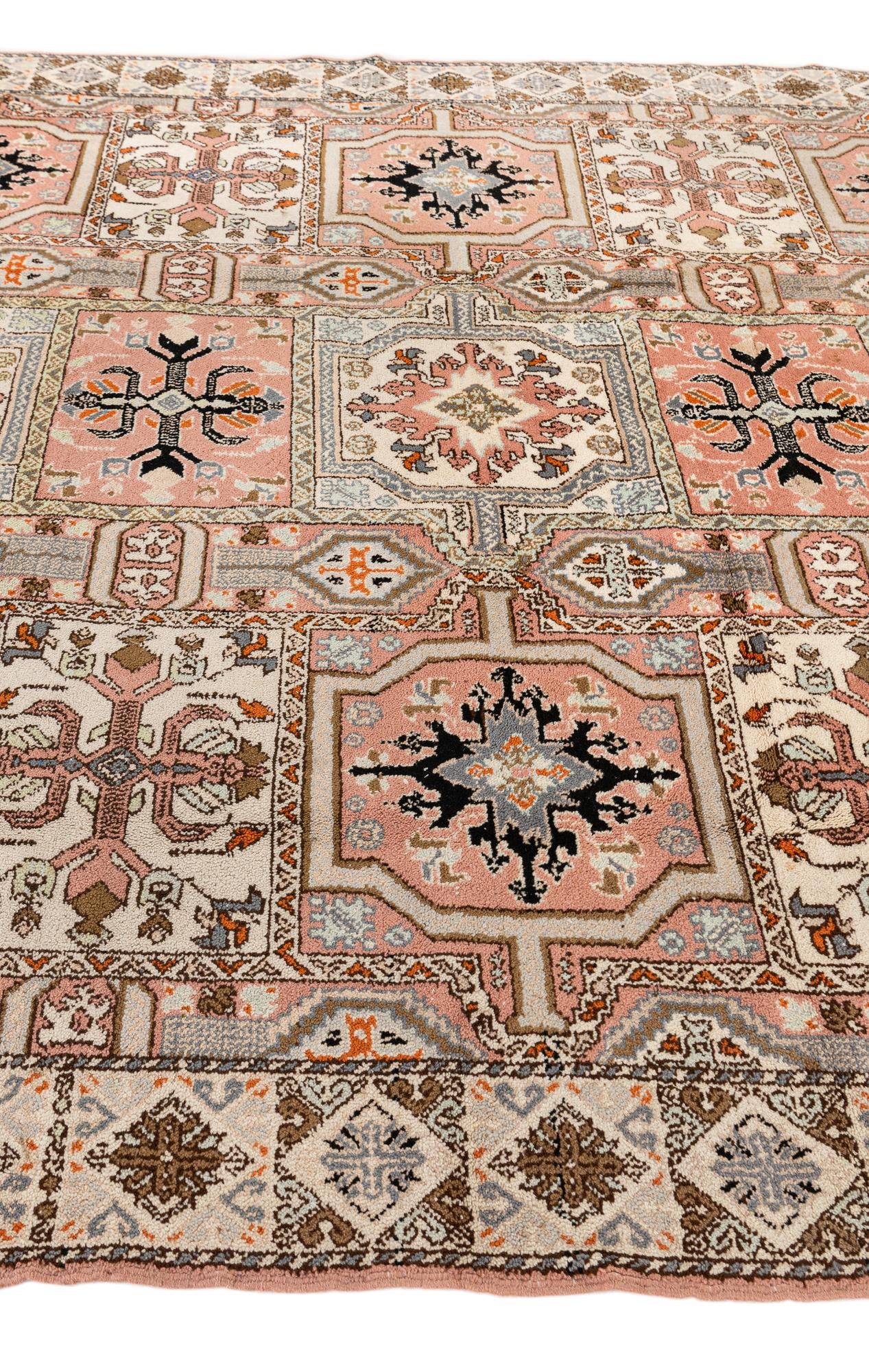 6' 6 x 10' 2 Hand Knotted Heriz Wool Rug