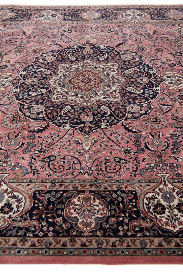 Detail image of 6' 6 x 8' 1 Hand Knotted Isfahan Oriental Wool Rug