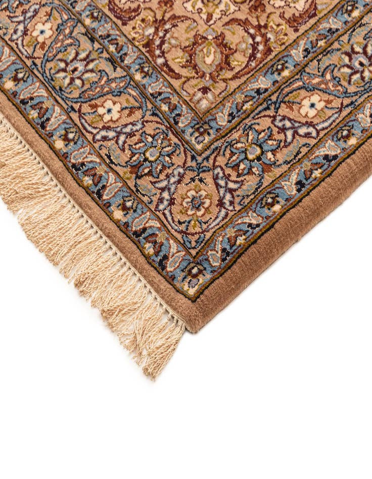 Detail image of 3' 6 x 5' 4 Isfahan Rug