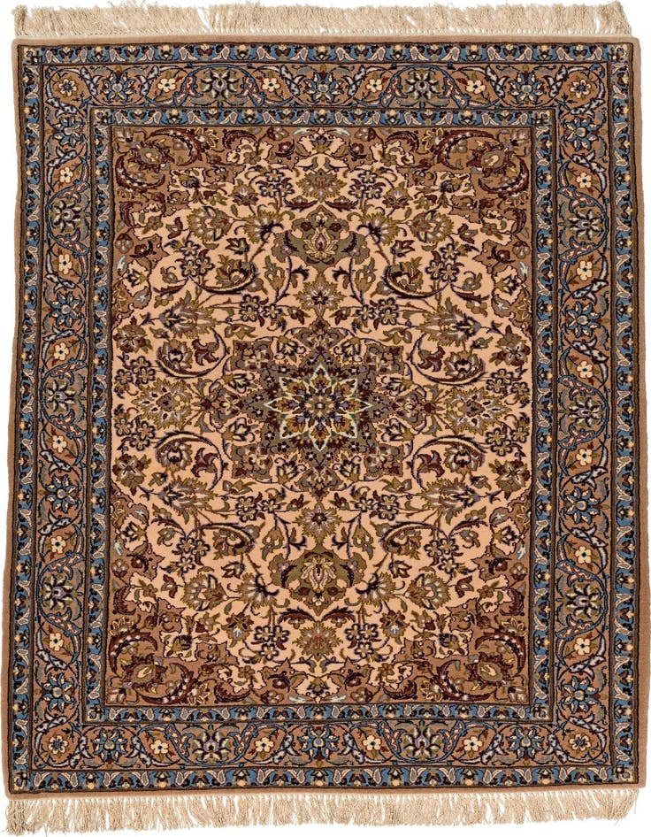Detail image of 3' 6 x 5' 4 Isfahan Rug