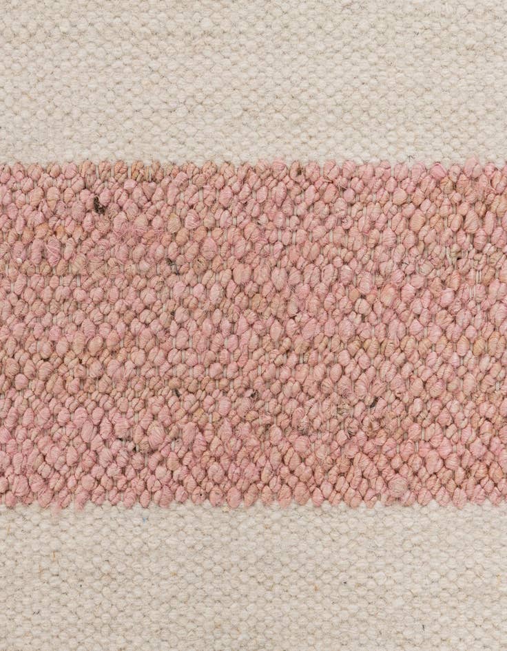 Detail image of 2' 2 x 3' 3  Hand Woven Jill Zarin Hamptons Rug