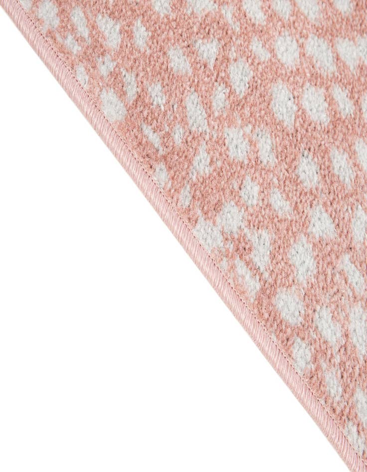 Detail image of 5' x 7' 10 Kamala Washable Rug