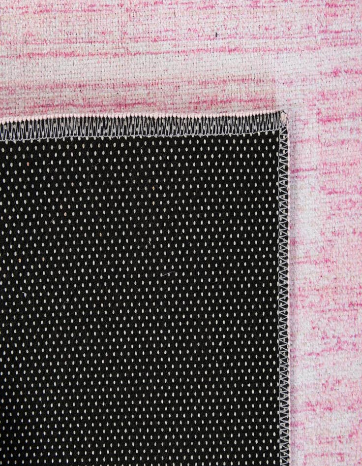Detail image of 2' x 3' Kamala Washable Rug