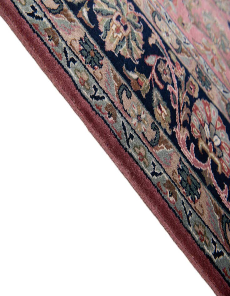 Detail image of 6' 6 x 9' 10 Hand Knotted Kashan Wool Rug