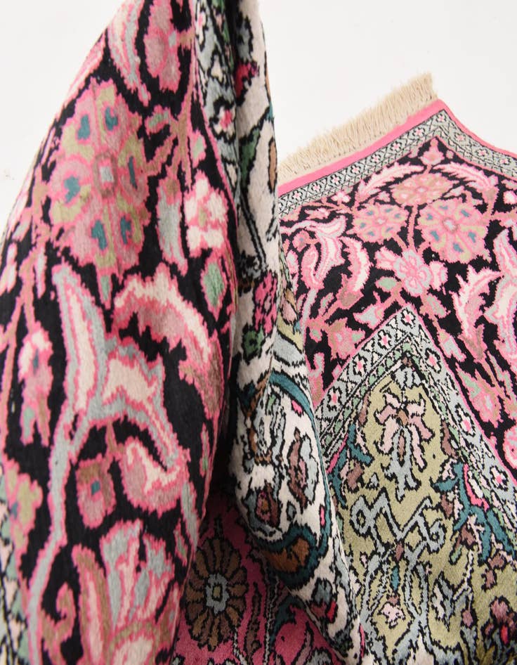 Detail image of 7' 9 x 11' Hand Knotted Kashmir Oriental Rug