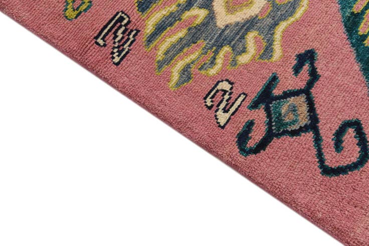 Detail image of 6' 5 x 9' 9 Hand Knotted Kazak Rug