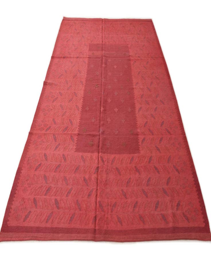 Detail image of 6' 9 x 9' 9 Hand Woven Kilim Fars Wool Rug