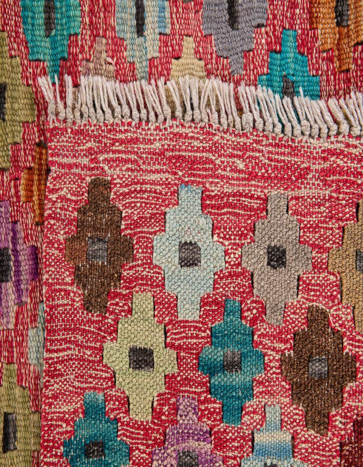 Detail image of 5' 10 x 7' 7  Hand Woven Kilim Modern Wool Rug