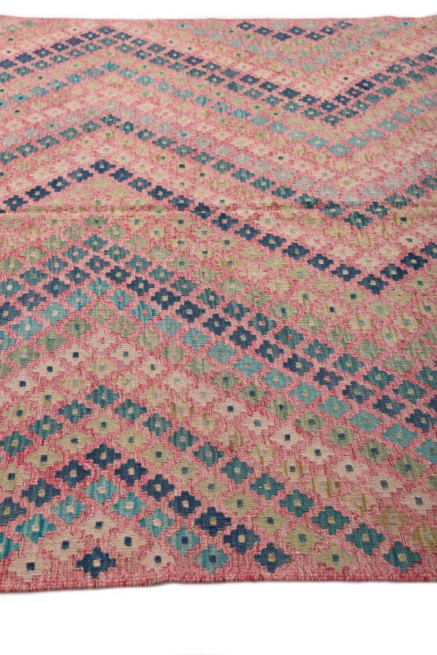 Detail image of 7' 1 x 9' 5 Hand Woven Kilim Modern Wool Rug