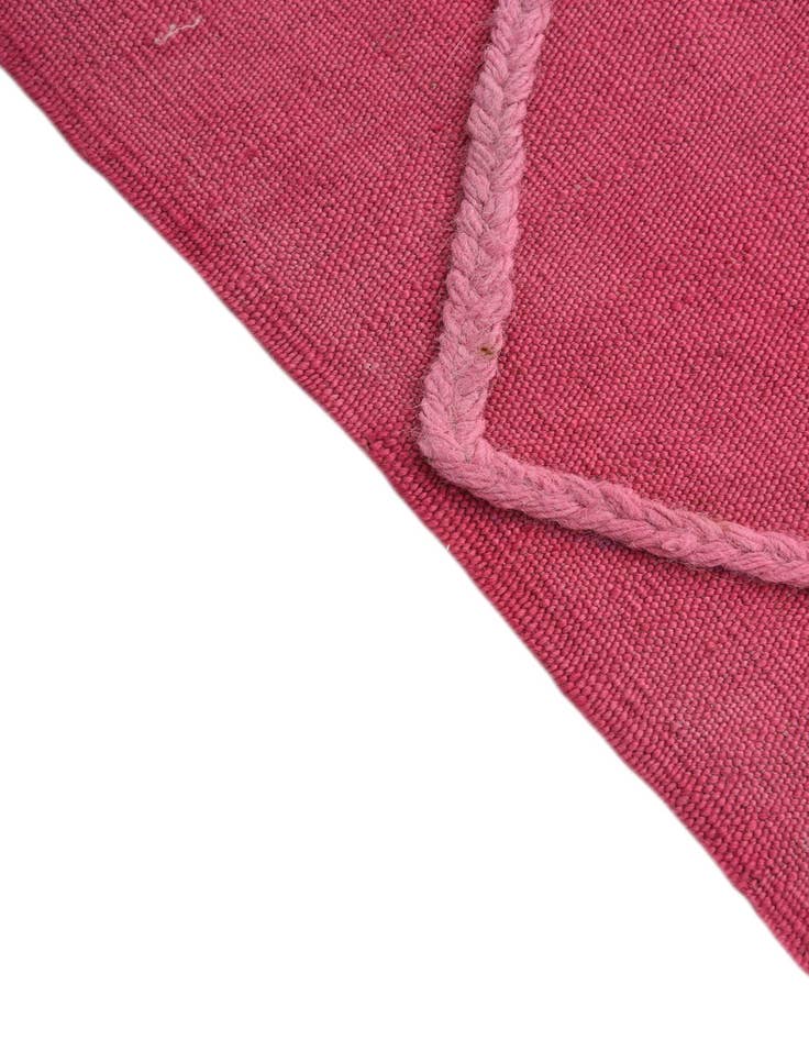 Detail image of 3' 11 x 5' 9  Hand Woven Kilim Modern Wool Rug