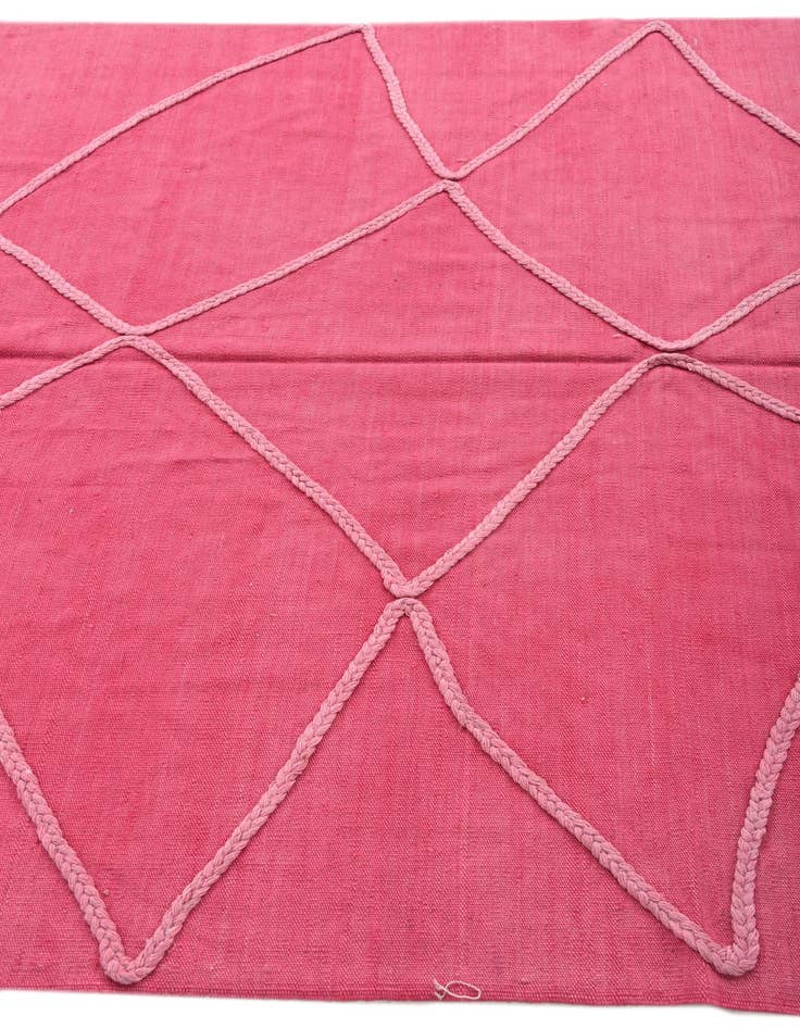 Detail image of 5' 6 x 8'  Hand Woven Kilim Modern Wool Rug