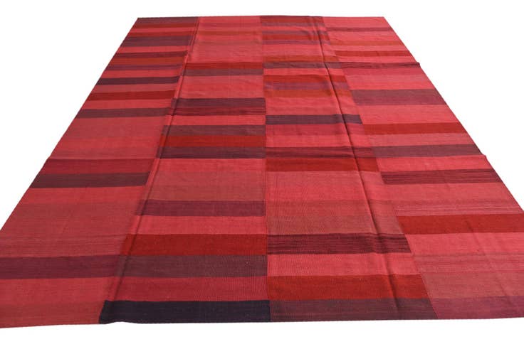Detail image of 8' 4 x 11' 2 Hand Woven Kilim Modern Wool Rug