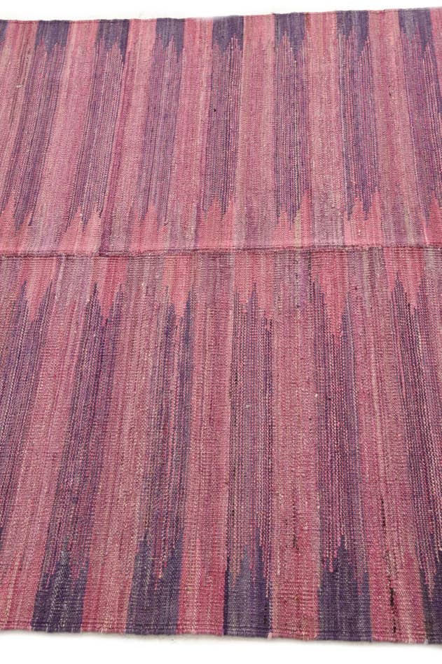 Detail image of 4' 4 x 5' 9 Hand Woven Kilim Modern Wool Rug