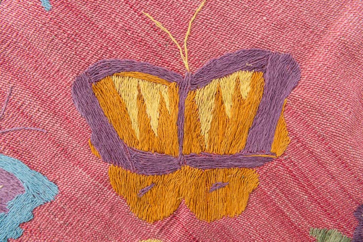 Detail image of 5' 6 x 7' 7 Hand Woven Kilim Suzani Wool Rug