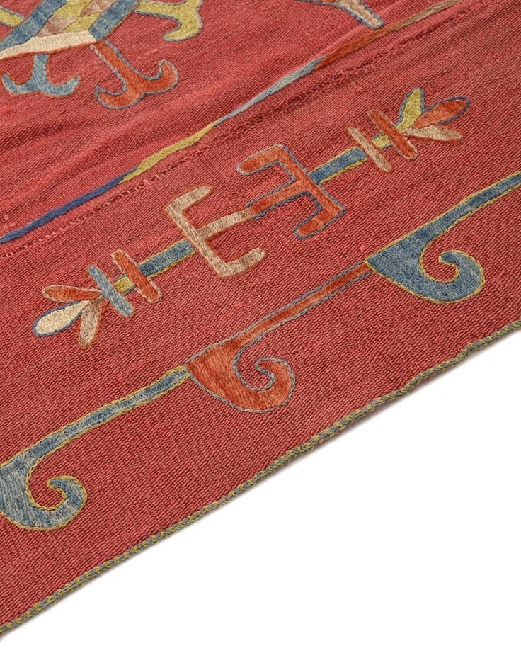 Detail image of 5' 10 x 7' Hand Woven Kilim Suzani Wool Rug