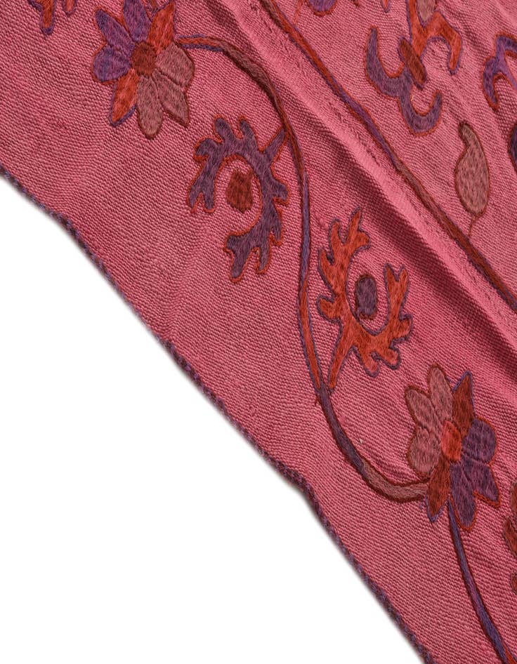 Detail image of 5' x 6' 7  Hand Woven Kilim Suzani Wool Rug