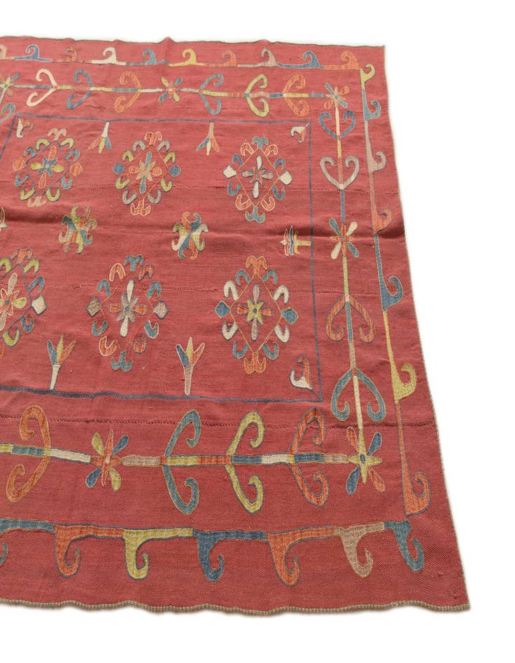 Detail image of 5' 9 x 7' 2 Hand Woven Kilim Suzani Wool Rug