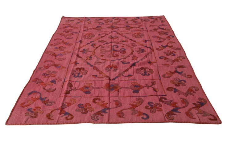 Detail image of 5' 6 x 7' 7 Hand Woven Kilim Suzani Wool Rug