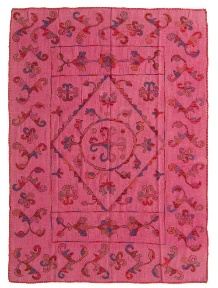 Detail image of 5' 6 x 7' 7 Hand Woven Kilim Suzani Wool Rug