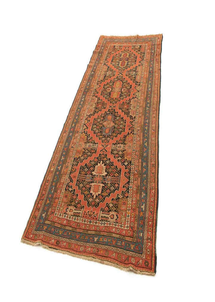 4' 6 x 9' 11 Kuba Rug