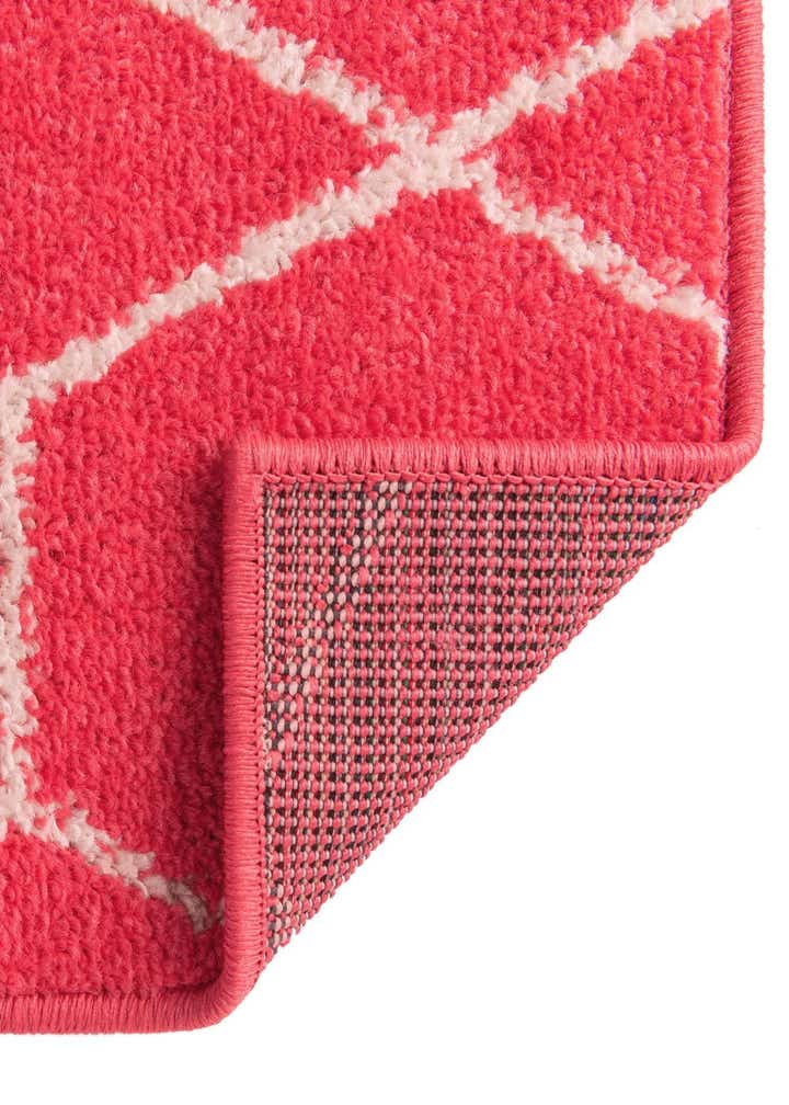 4' x 6' Lattice Frieze Rug