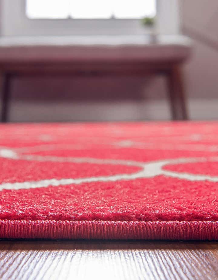 10' x 14' Lattice Frieze Rug