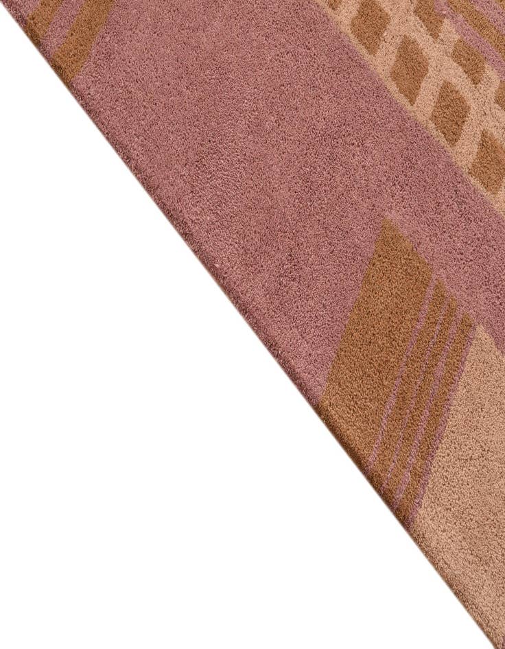 Detail image of 5' 1 x 7' 11 Luna Rug